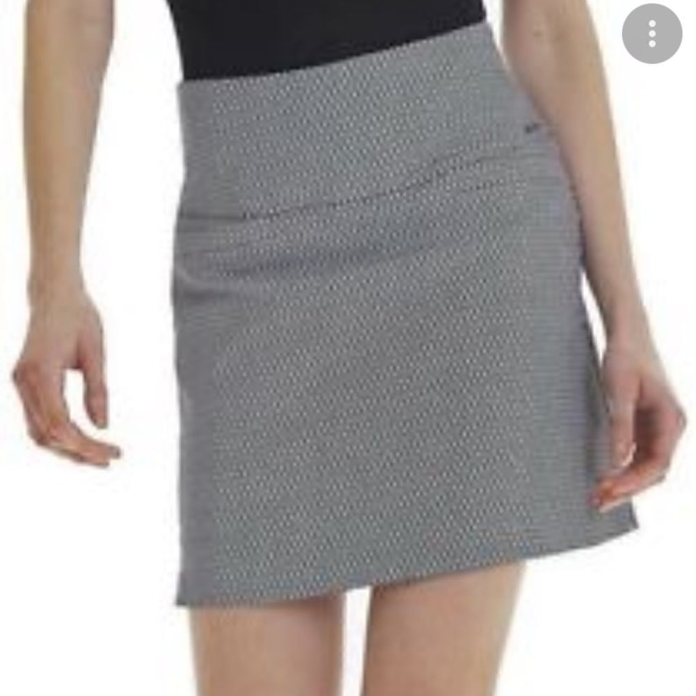 S.C. & CO Skort Skirt Slimming 360 Degrees Tummy Control Medium‎